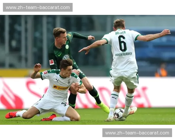 老妇人的历史回响与小马驹的崛起：尤文图斯vs门兴格拉德巴赫的绿茵对决